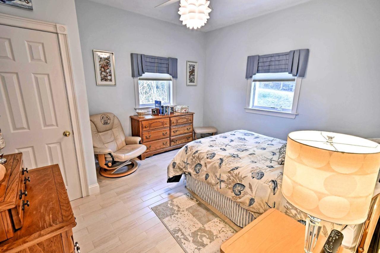 Oceanfront Sullivan Cottage On 6 Acres With Kayak! Exteriör bild