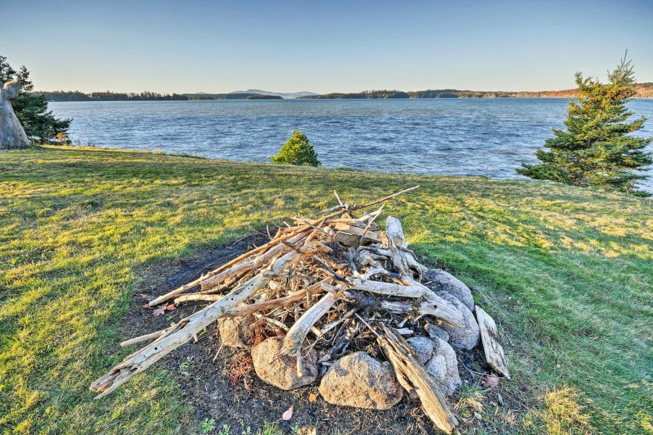Oceanfront Sullivan Cottage On 6 Acres With Kayak! Exteriör bild
